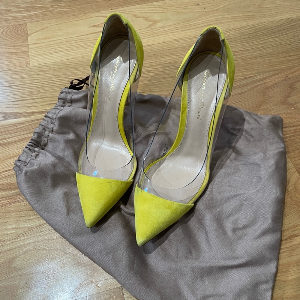 Gianvito Rossi Plexi Suede Yellow Heels with Dust Bag size 37 105mm heel